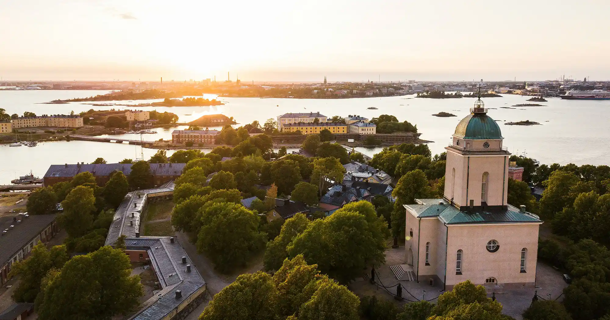 Helsinki at dusk, symbolizing the broad perspective and clarity ESG reporting brings to corporate transparency
